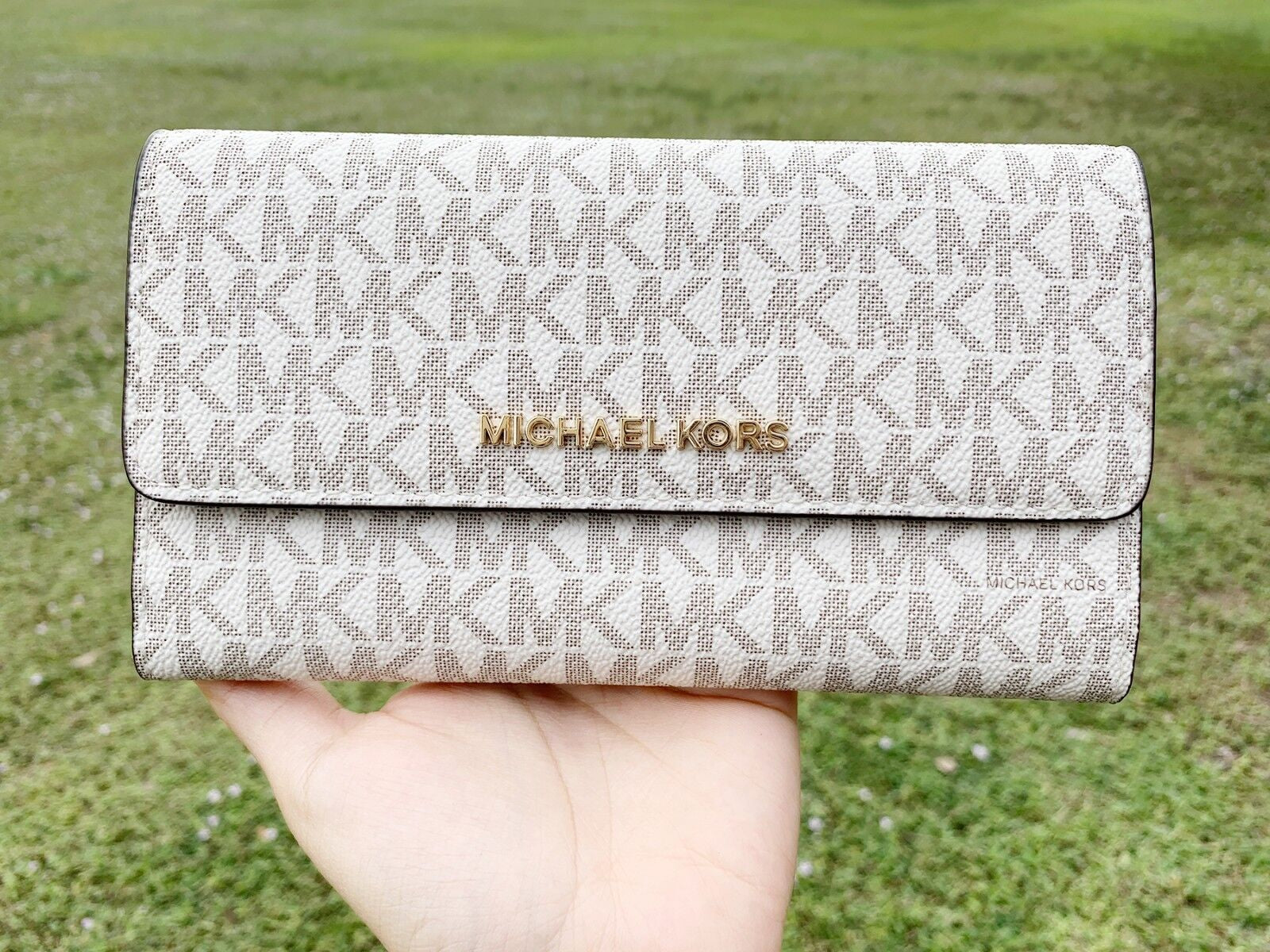 Women's Michael Kors Trifold Wallet 