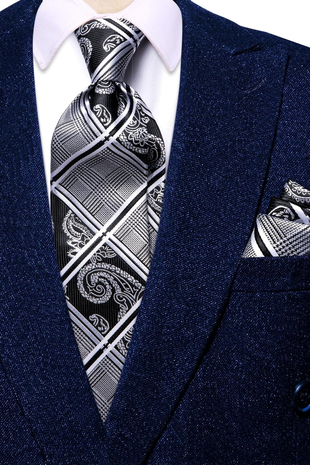 Classic Men's Plaid Tie with Handkerchief Cufflinks Set